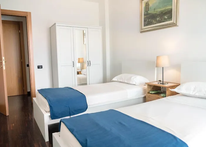 Appartamento : Darsena Apartment